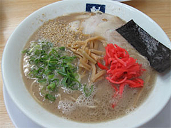 料理:ラーメン640円@魁龍博多本店