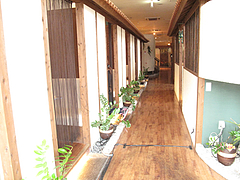 店内:小部屋@ベビーフェイスプラネッツ・パセオ野間大池店