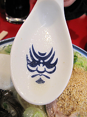 店内:暫(しばらく)歌舞伎隈取@博多ラーメンしばらく西新店