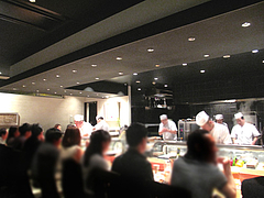 22店内:カウンター席@たつみ寿司・総本店・博多座裏