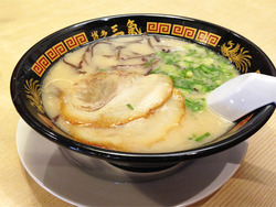 10あっさり豚骨やる氣ラーメン500円@三氣・姪浜大通り福重