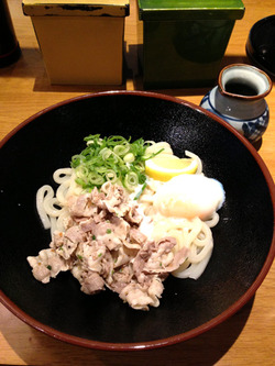 塩豚ぶっかけうどん610円+温度玉子80円@うどん居酒屋ウエスト