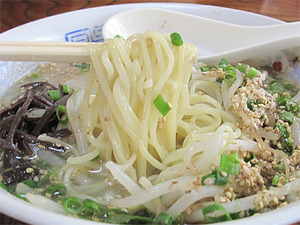 12ラーメン麺@堤飯店