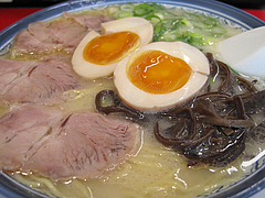 ランチ:煮玉子ラーメン590円@博多ラーメンしばらく西新店