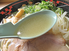 料理:天日塩ラーメンスープ@ラー麦や・ラーメン