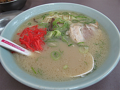 料理:ラーメン500円@二丁目ラーメン・港