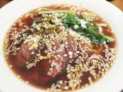 7牛肉入り汁そば800円@翡翠園