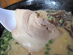 ランチ:烏骨鶏豚骨ラーメンチャーシュー@千熊ラーメン・春日