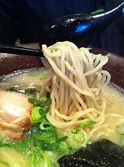 3ランチ:中太麺ラーメン550円@麺屋達・高木店