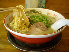 ラーメンの深い鉢@冨ちゃんラーメン・福岡市城南樋井川
