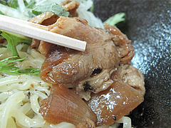 店内:涼麺の肉@しばらく平和台店・大手門