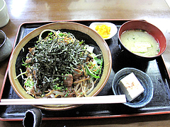5ランチ:牛カルビ丼定食500円@一やのごはん・春吉