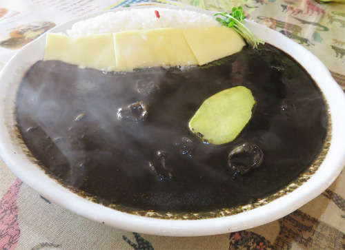 8ブラックカレー780円+チーズ100円