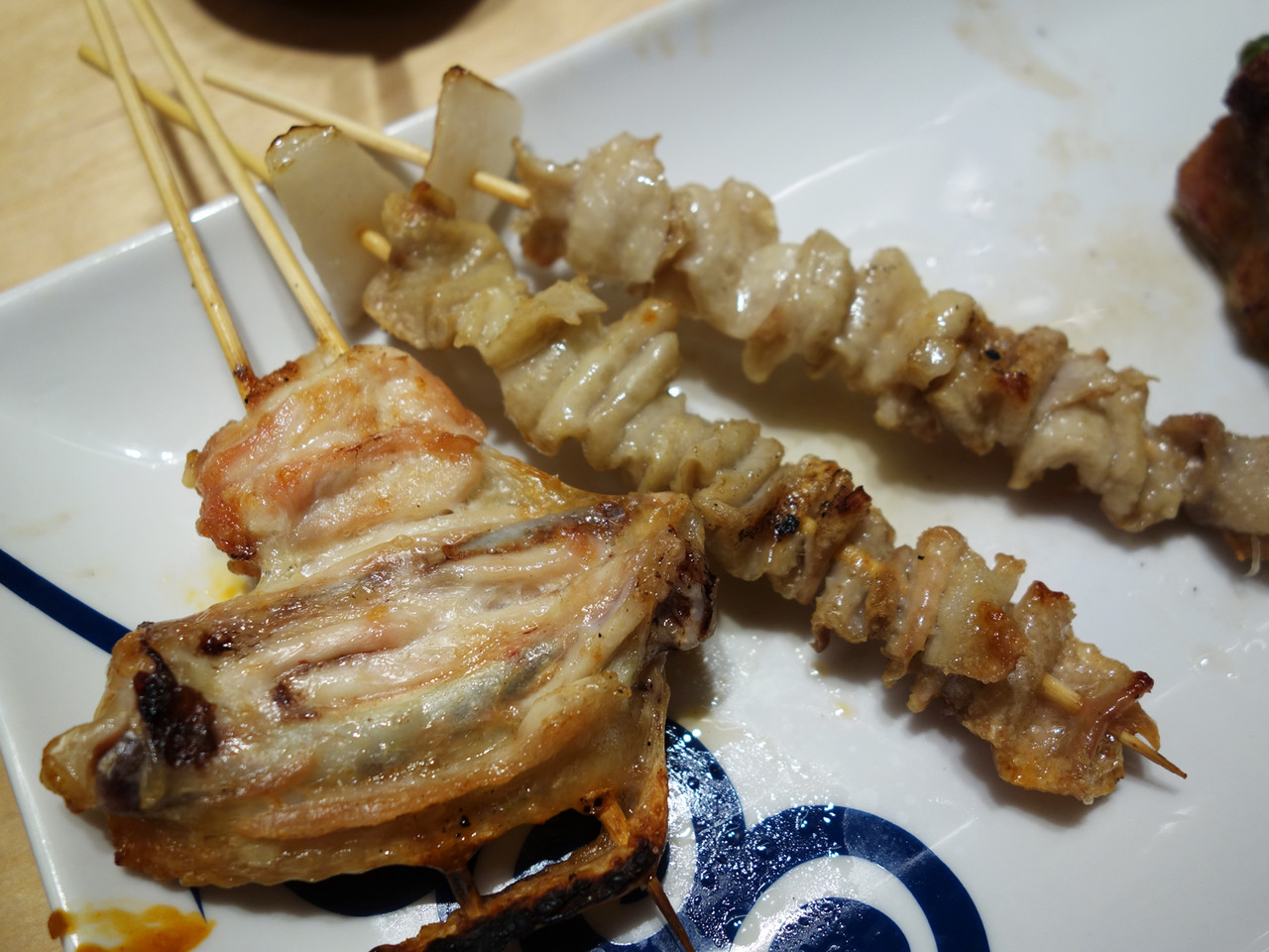 博多おんな節 福岡 天神 中洲エリアのリバーサイド焼鳥店 博多やさい巻串 鳴門 天神中央公園店