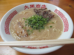 【ランチ】ラーメン500円@ラーメン大黒商店・親富孝通り・天神