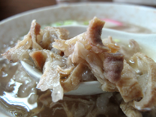 博多おんな節 ワンコインのミニかすうどん付定食もオススメ かずのかすうどん