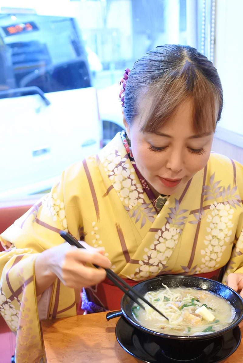 博多おんな節 マルちゃん正麺 有名ラーメン店が作る夢の一杯 実食会 博多 一成一代 博多おんな節 マルちゃん正麺 有名ラーメン店が作る夢の一杯 実食会 博多 一成一代