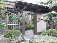 外観:門@僧伽小野・糸島