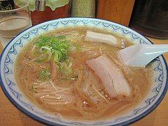 料理:普通盛@元祖赤のれん・節ちゃんラーメン ・天神本店 料理:普通盛@元祖赤のれん・節ちゃんラーメン ・天神本店