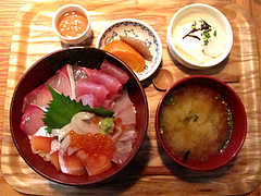 ランチ:魚男丼(胡麻ダレ)980円@博多炉端・魚男(フィッシュマン)・今泉・天神