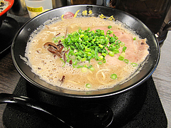 ラーメン:ラーメン650円@博多一幸舎・野間店・高宮