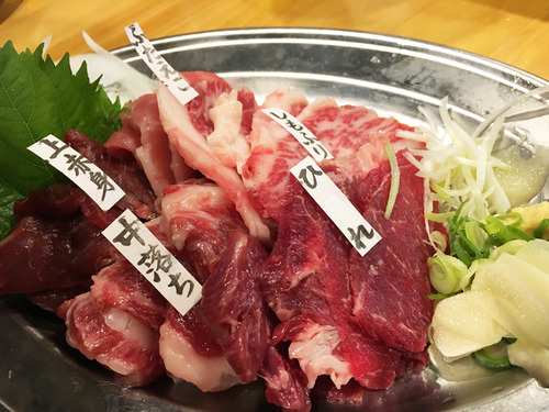 6馬刺し盛り合わせ