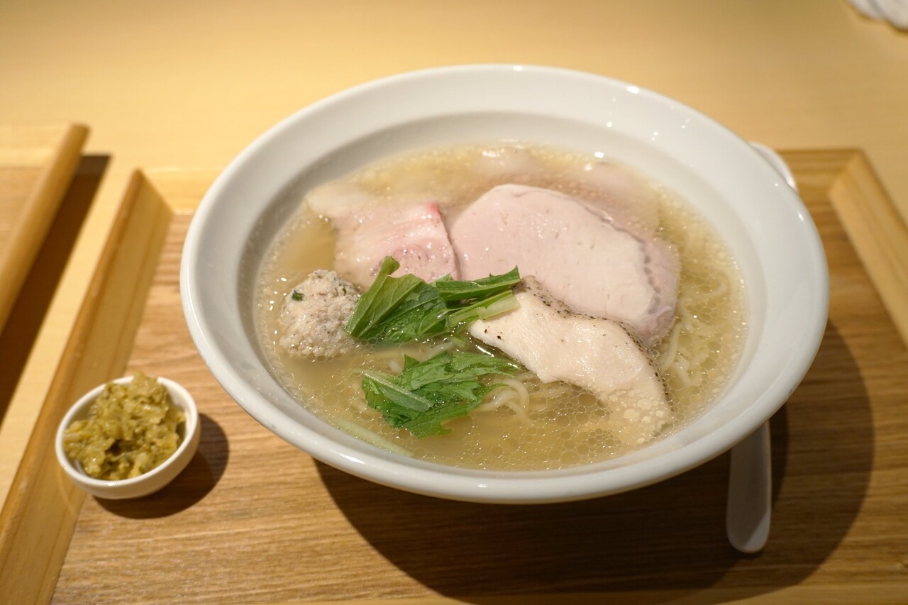 博多おんな節 福岡 元和食料理人が作る貝出汁ラーメン ラーメン 普通