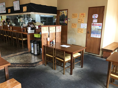 4店内