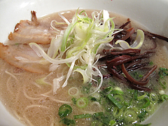 ランチ:白豚骨ラーメンアップ@陽林軒・リバーウォーク北九州・小倉