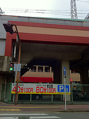 外観:大橋西鉄名店街駐車場@一九ラーメン・大橋店