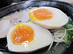 12ランチ:ラーメン煮玉子100円@長浜ナンバーワン・箱崎店・楽市楽座