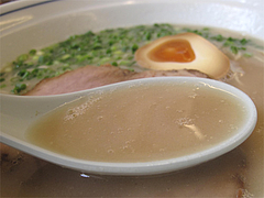 ランチ:濃厚とんこつラーメンスープ@ラーメン・かなで食堂・春日