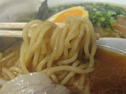 7おいしいチャーシューらーめん味噌麹麺@烏骨鶏ラーメン麹屋