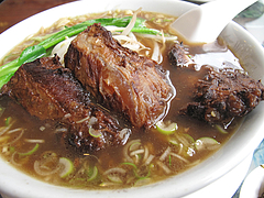 料理:排骨麺780円@台湾飯店・野間