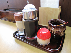 店内:卓上@北海道ラーメン・北の恵み・福岡空港