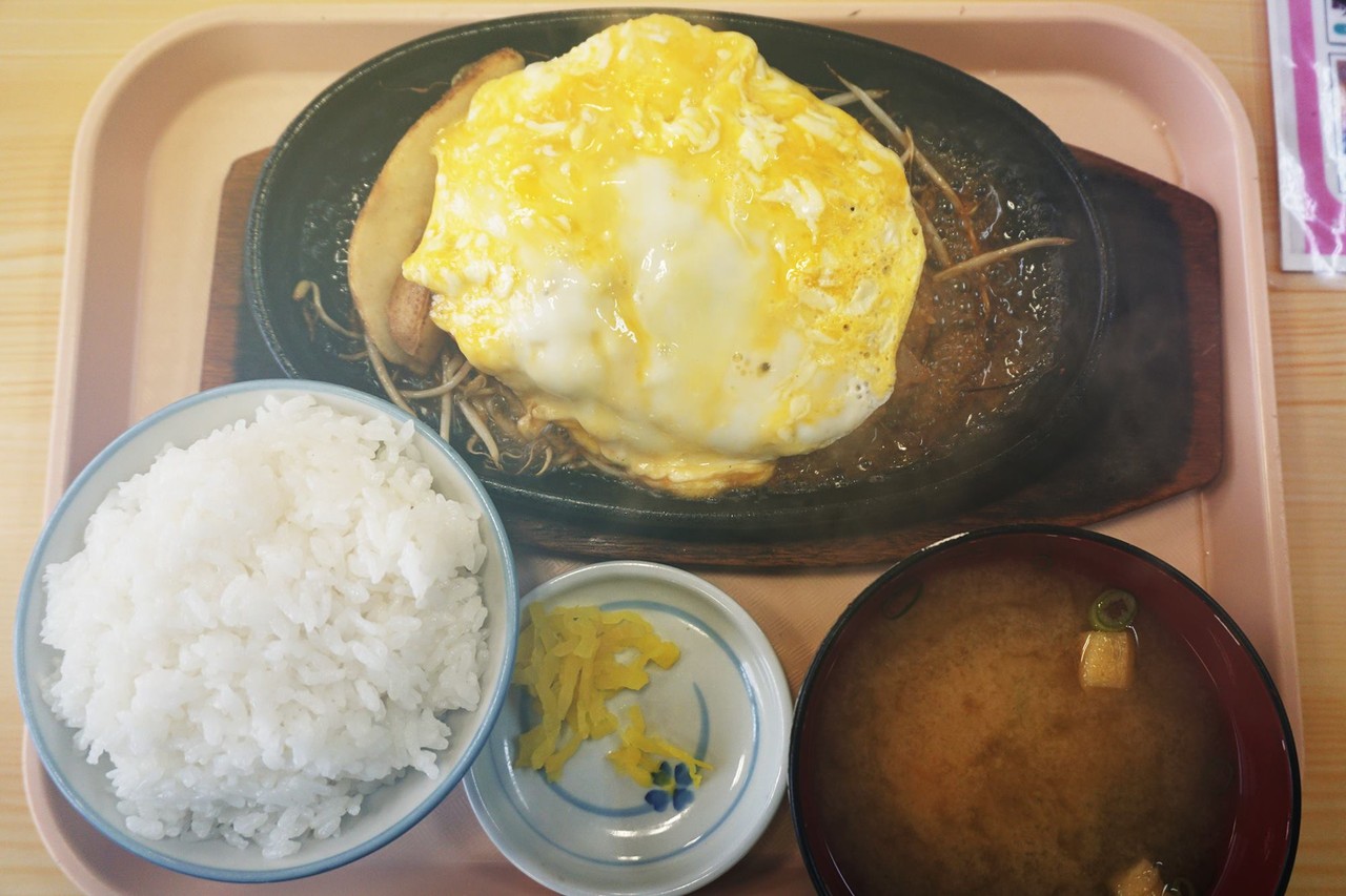 博多おんな節 佐賀 ハンバーグ食堂のオムレツバーグ定食 食堂うしや