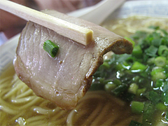 料理:醤油ラーメンのチャーシュー@中国飯店・福岡市中央区平和