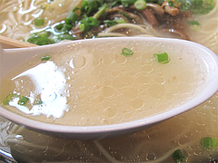 8ランチ:牛骨ラーメンスープ@オレズマガラズ・須崎店