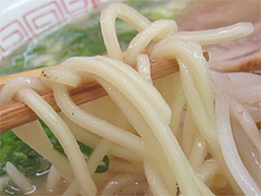 料理:王龍ラーメン麺@王龍ラーメン・福岡市中央区赤坂
