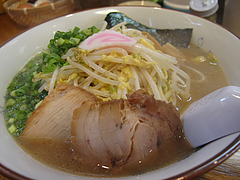 12ランチ:糸島中華そば(もやし・とき卵入り)700円@ラーメン・伊都商店