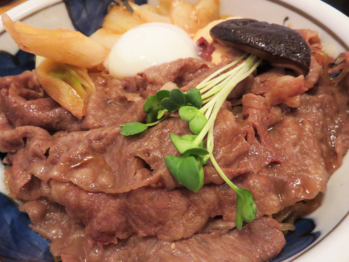 9すき焼丼がん見