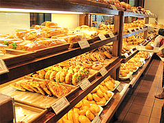 店内@トランドール博多駅店
