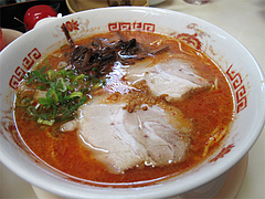 料理:激辛とんこつ赤ラーメン550円@ラーメンぽんぽこ亭大橋店