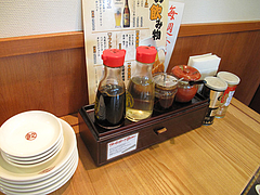 店内:卓上@大阪王将・福岡春日店