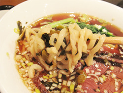 10牛肉入り汁そば麺@翡翠園