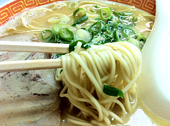 メニュー:ラーメン麺@一九ラーメン・大橋店