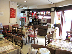 店内:テーブル席@中華料理・王さん・高宮