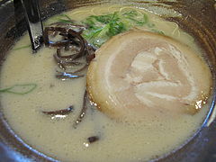 8ラーメン:啓燻亭らーめん@啓燻亭(けいくんてい)・新天町アーケード・天神