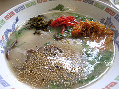 料理:ラーメンにトッピング@名代ラーメン亭