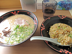 料理:半チャーハンセット700円@ラー麦や・ラーメン